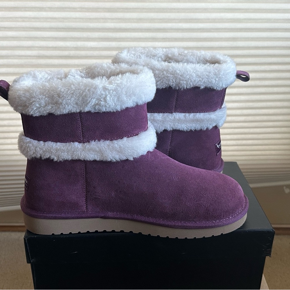Women's Plush-Lined Suede Ankle Boot in Plum - Picture 7 of 10